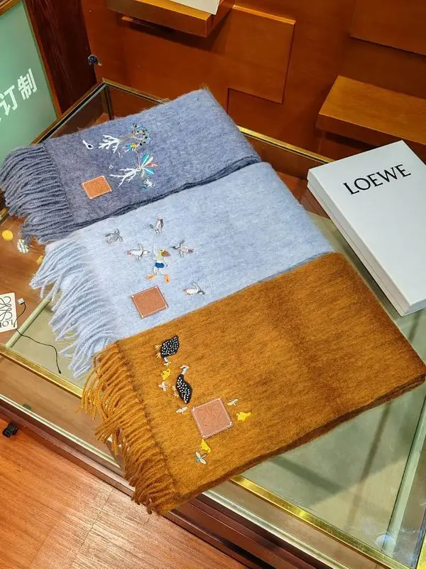 Loewe 185X23cm 63%马海毛35%羊毛2%锦纶 E30 (10)